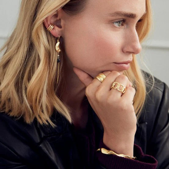 NOELLE HOOK ØRERINGE MED STEN PURE BY NAT