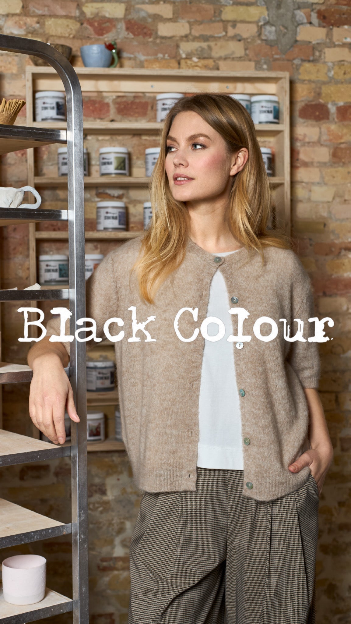 BLACK COLOUR - LifeStyle Hedensted