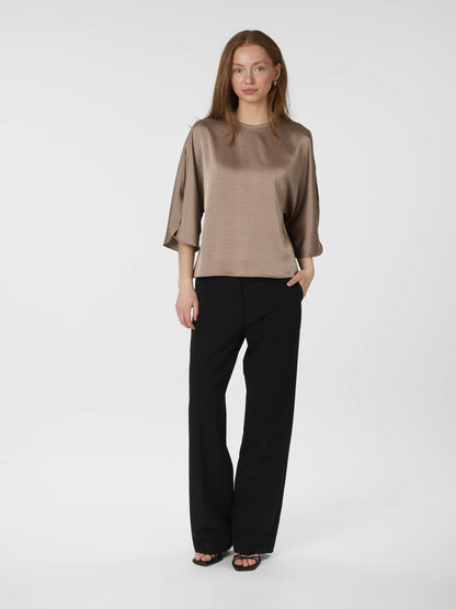 LIORA HEAVY SATEEN BLUSE NN