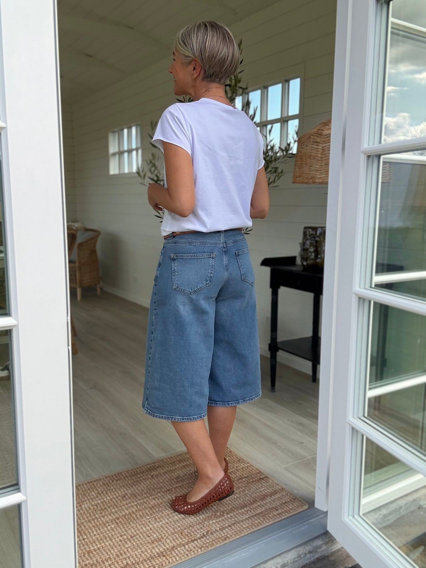 DANGO HIGH X-WIDE SHORTS MEW