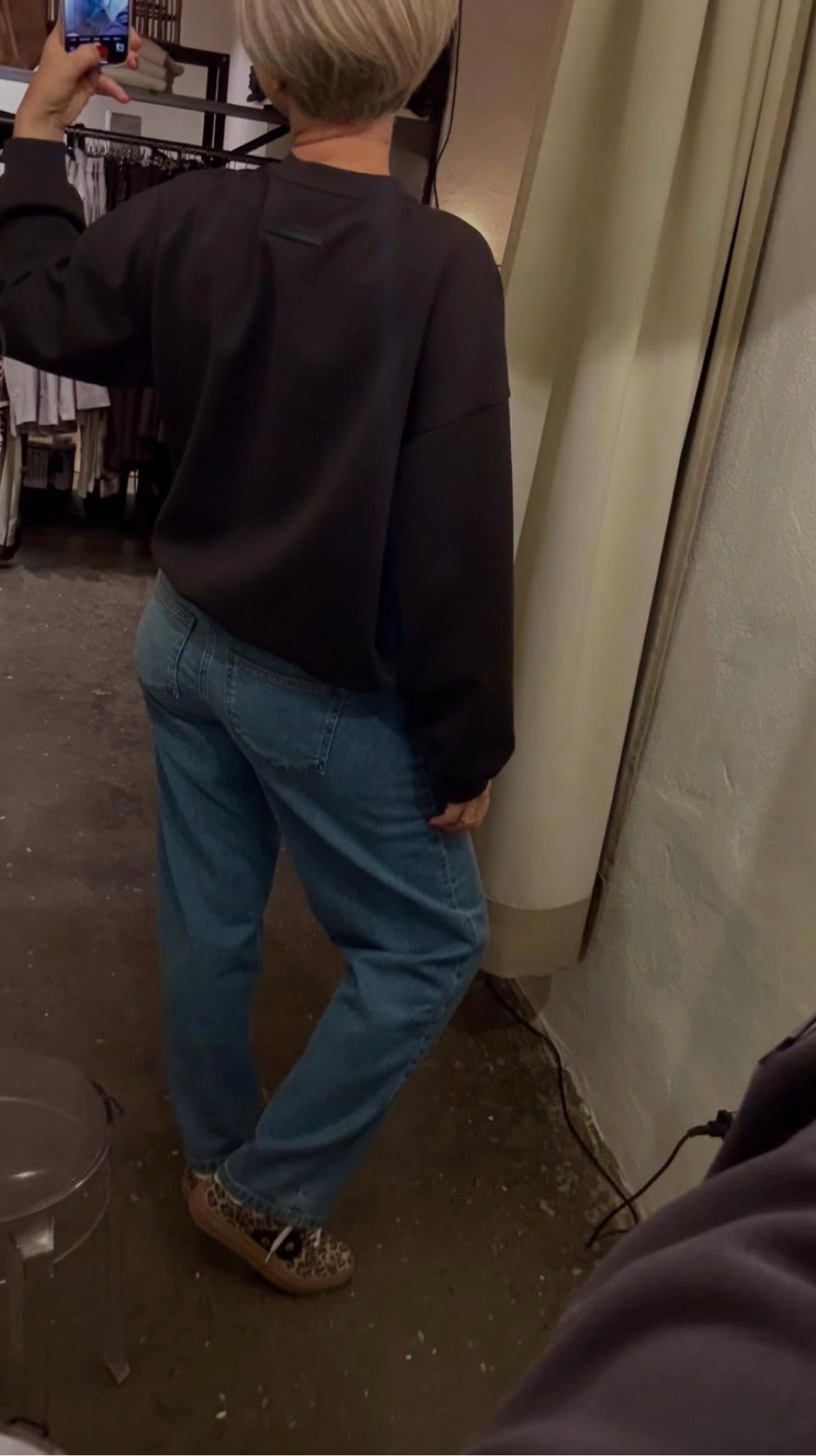 STUDIO LOGO SWEATSHIRT HL