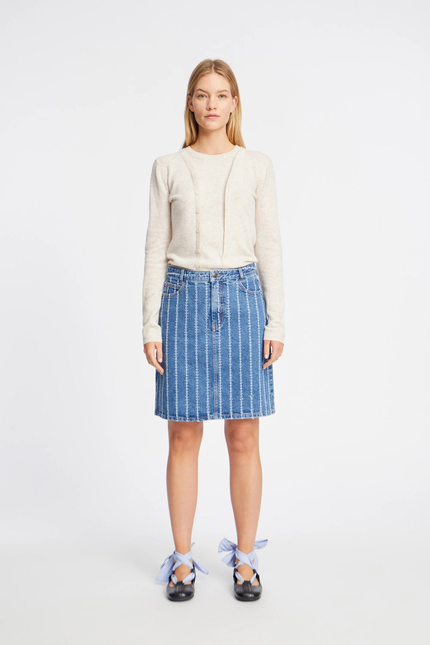 FRUMAH NEDERDEL MUNTHE