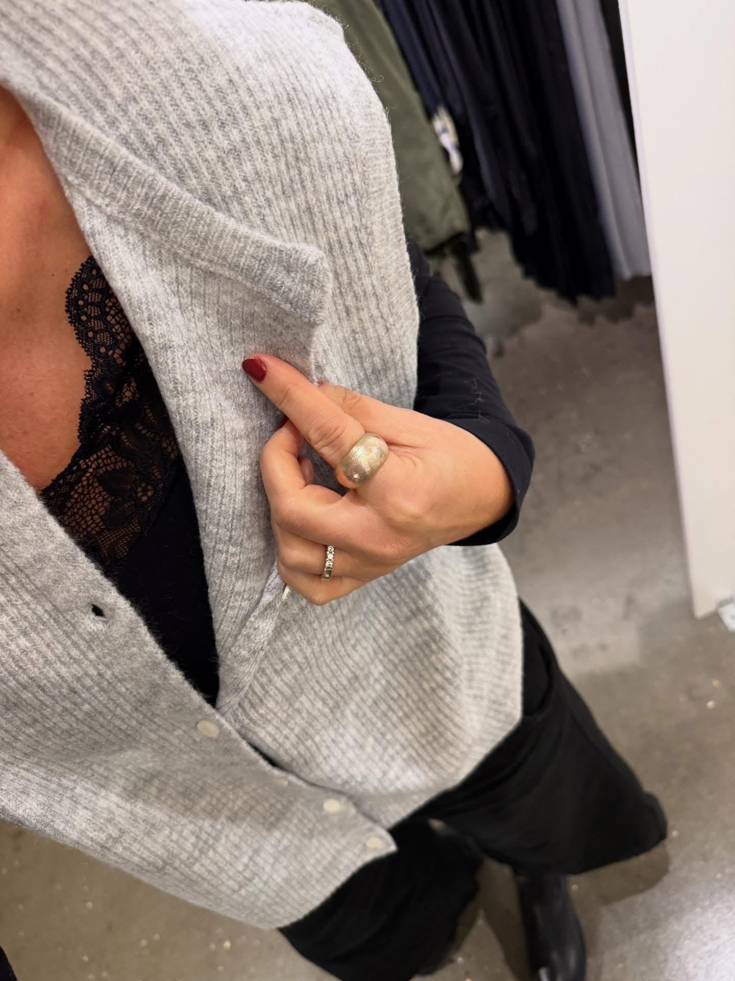 BELEN V-HALS L/Æ BLUSE T&S