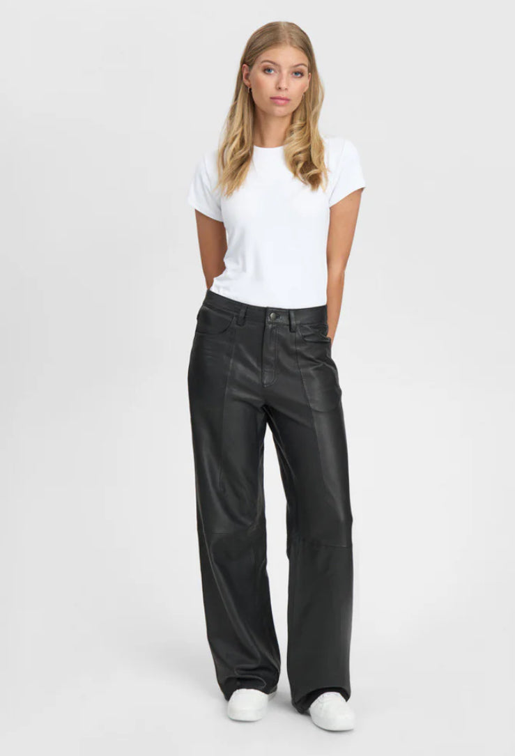 BOA HW FULD LÆNGDE SKINDBUKS DEPECHE