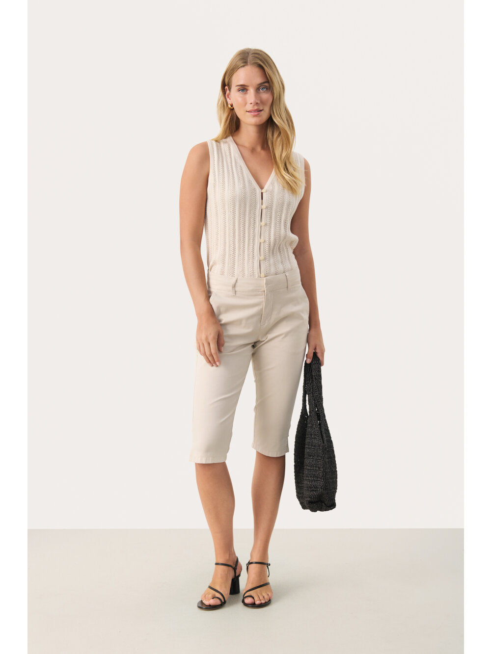 RENATA CAPRI SHORTS PART TWO