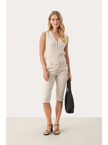 RENATA CAPRI SHORTS PART TWO