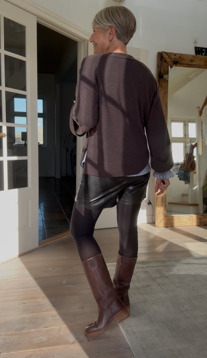 HUXI V-HALS STRIK MEW