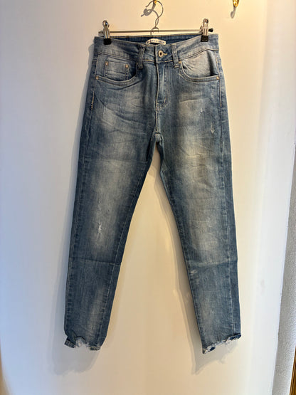 98	096-8 PLACE DU JOUR JEANS