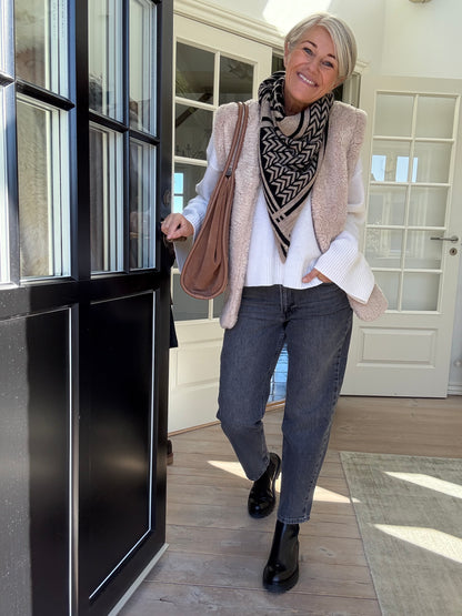 HUXI V-HALS STRIK MEW