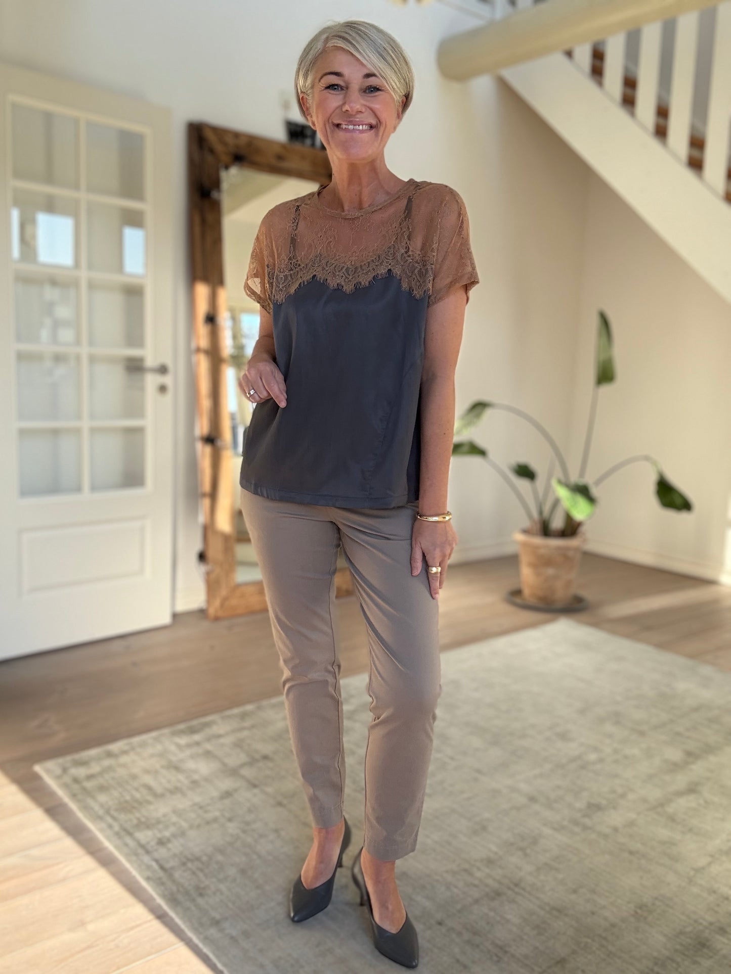 BUGGI SHEER LACE BLUSE RS