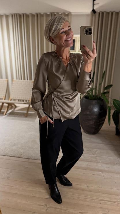 CAPRINA HEAVY SATEEN BLUSE NN