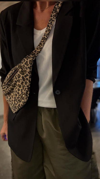 FAVA OVERSIZE BLAZER EN KNAP ICHI