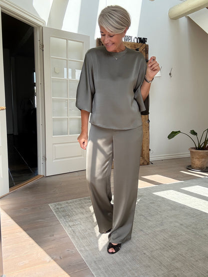 LIORA HEAVY SATEEN BLUSE NN