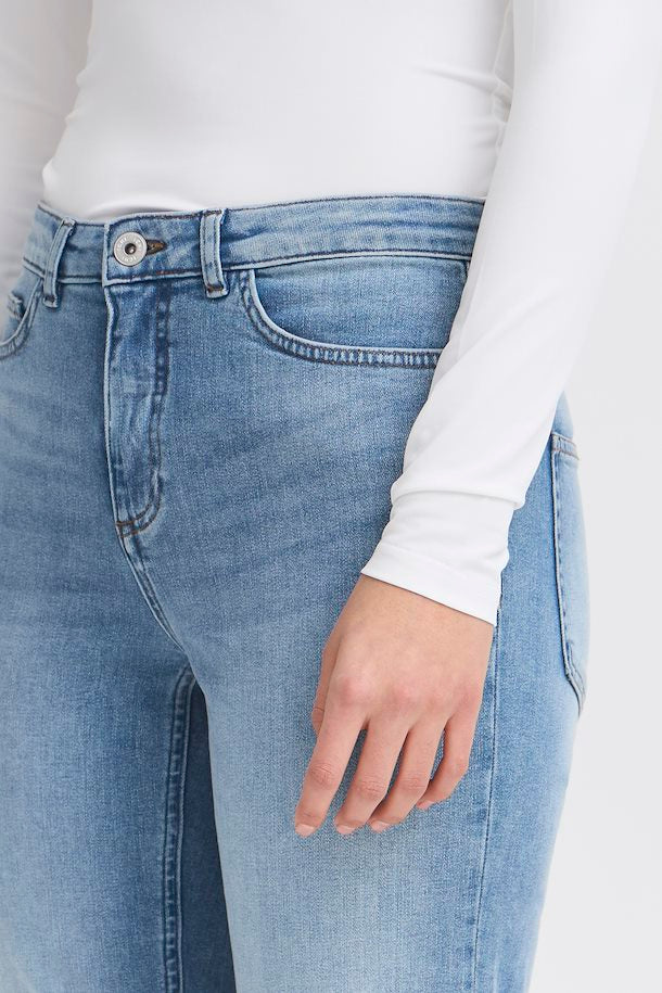 TWIGGY RAVEN JEANS ICHI