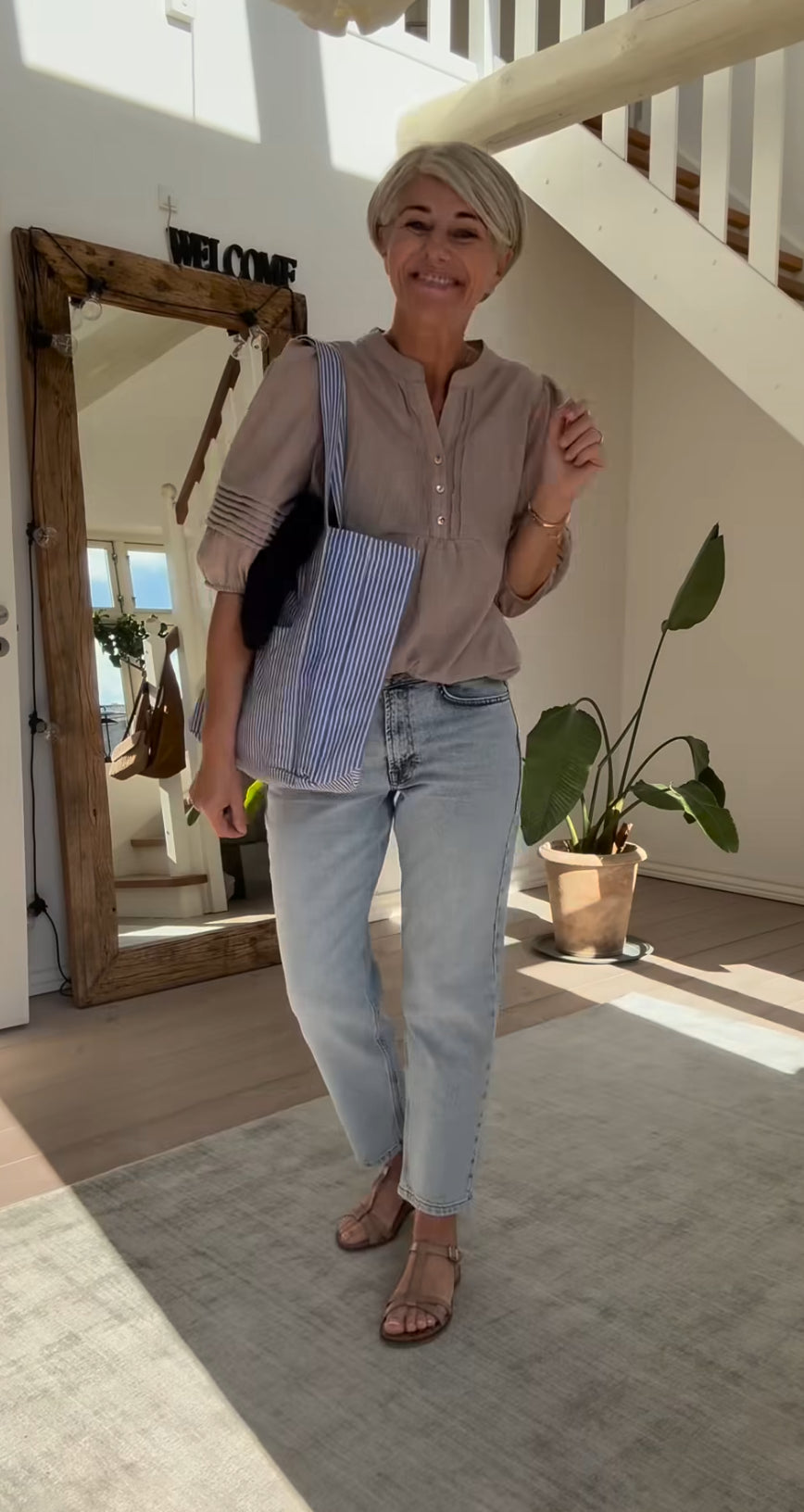 THE MOMMY HIGH TAPERED JEANS MEW