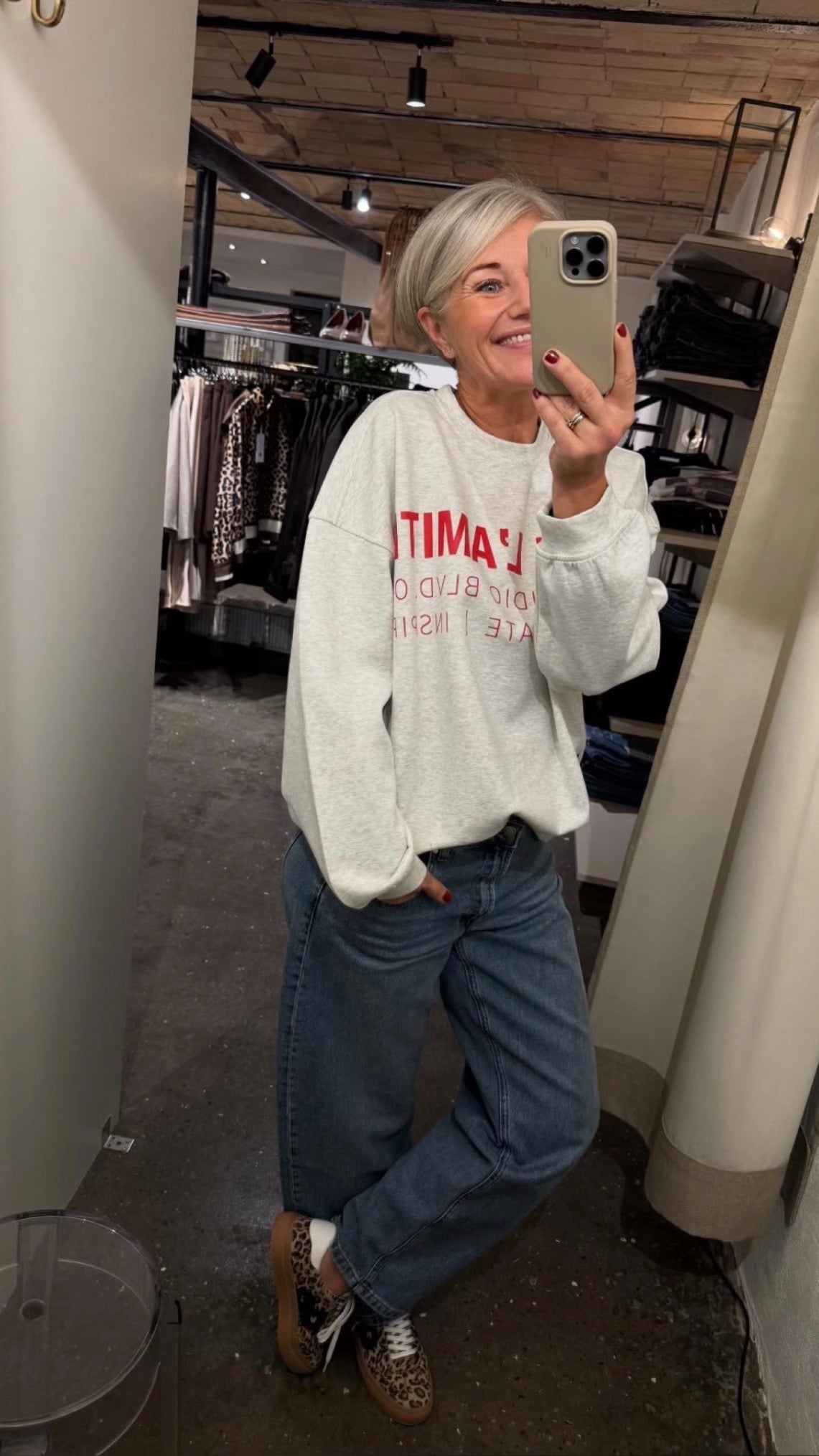 STUDIO LOGO SWEATSHIRT HL