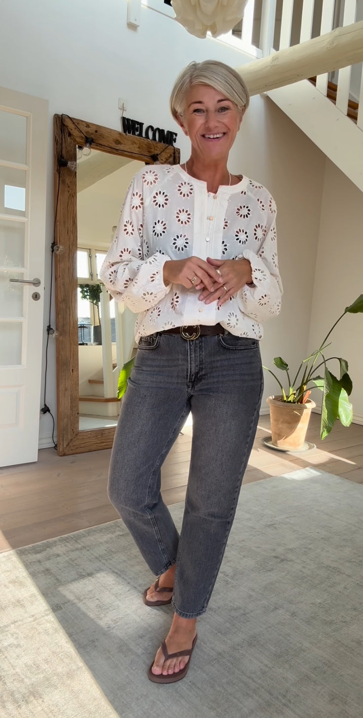 THE MOMMY 139 HIGH TAPERED JEANS MEW