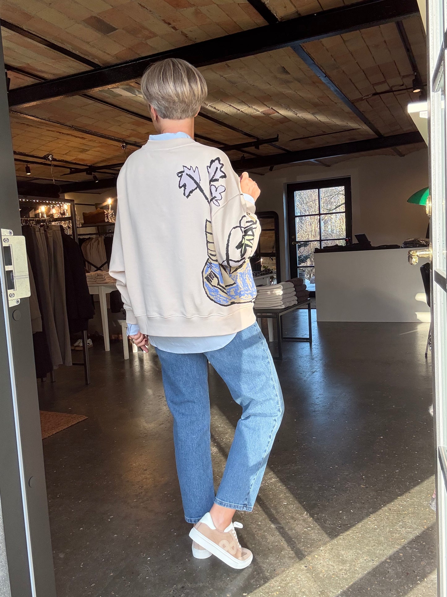 RARSNIMA SWEATSHIRT MUNTHE