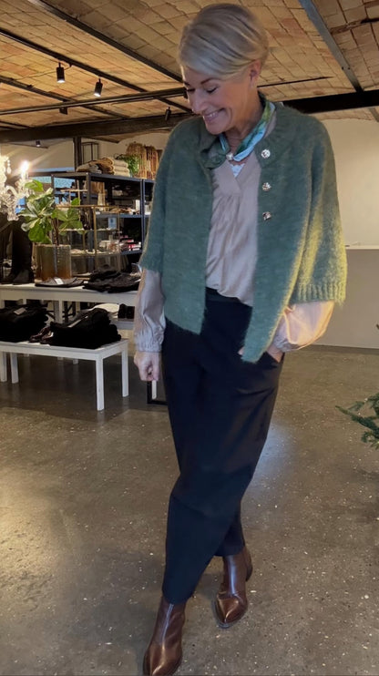 BENUTA FLUFFY KNIT CARDIGAN NN