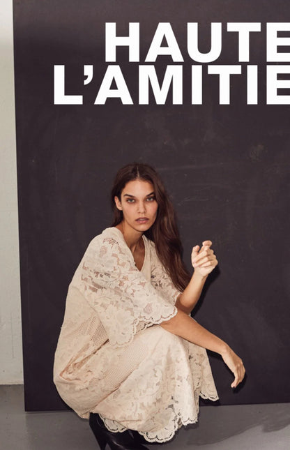 CURVEY LACE HEM KJOLE HL