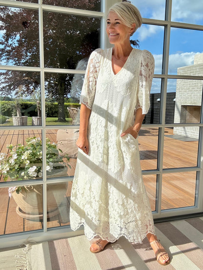CURVEY LACE HEM KJOLE HL