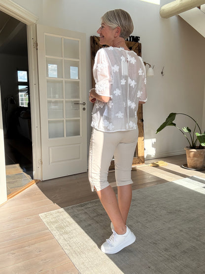 RENATA CAPRI SHORTS PART TWO