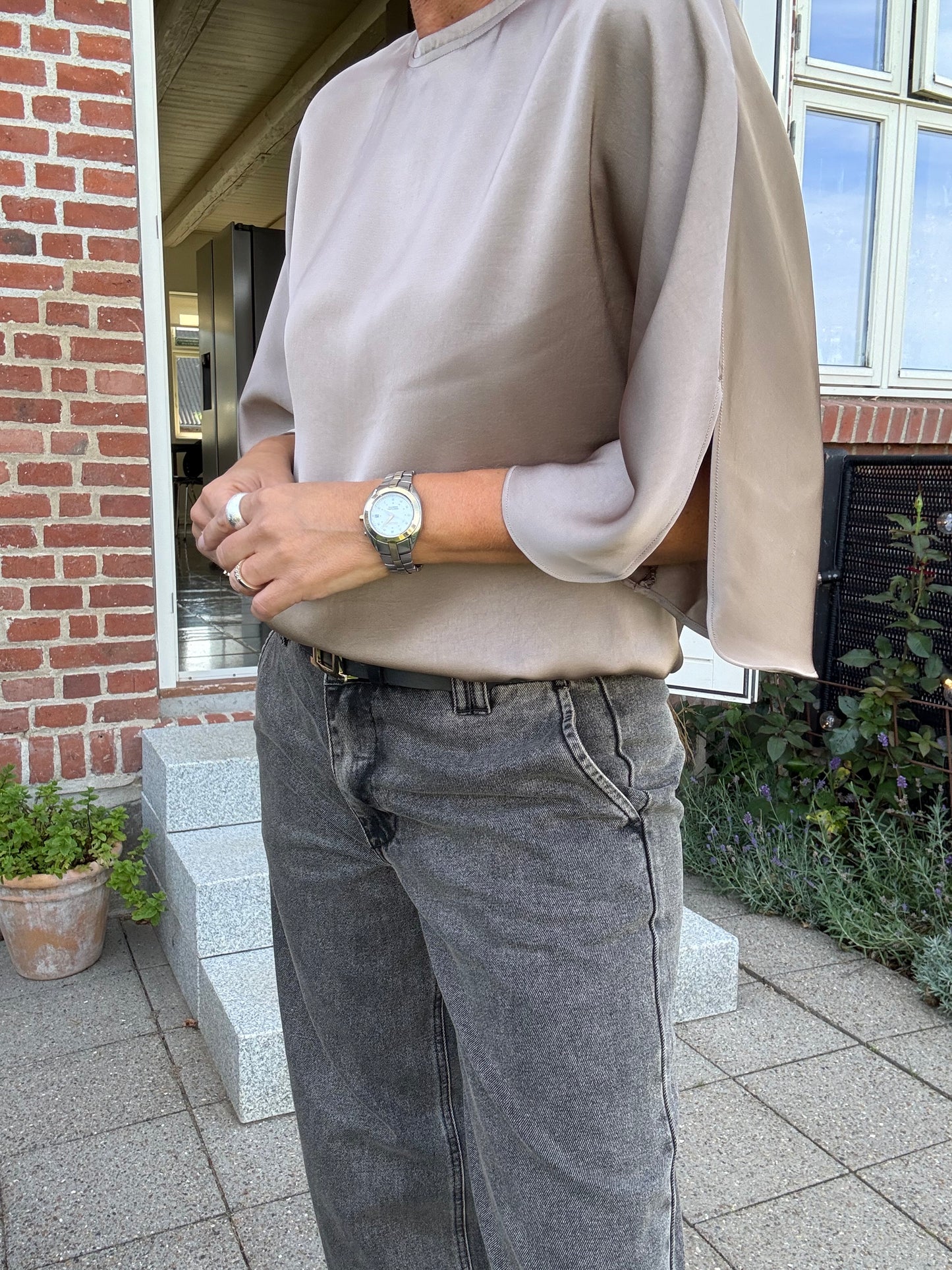 LIORA HEAVY SATEEN BLUSE NN