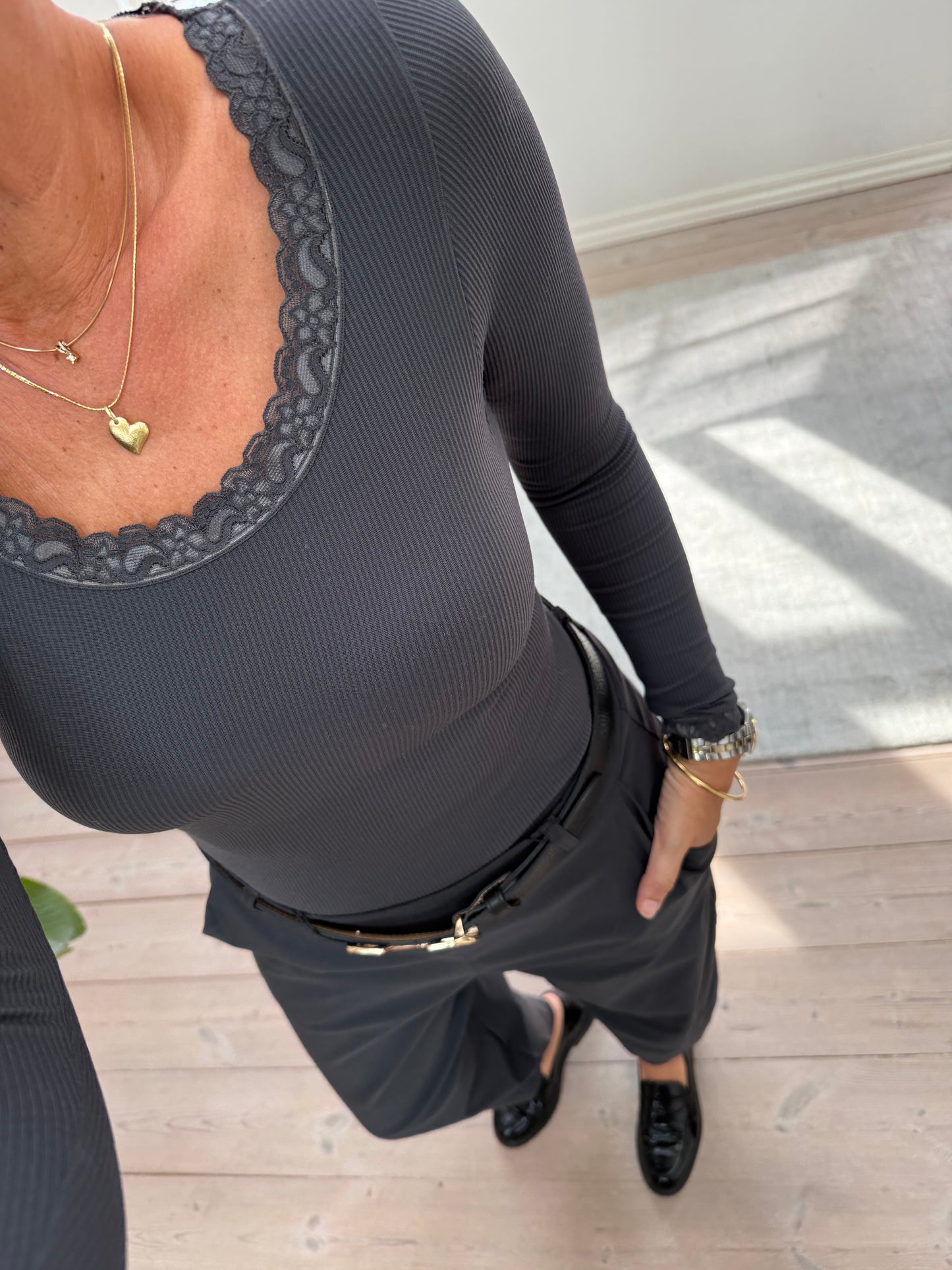 FRIDA L/Æ RIB T-SHIRT T&S