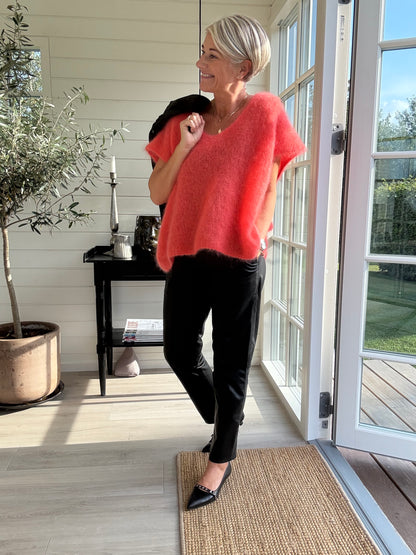 BJOERK STRIKKET V-NECK VEST BC