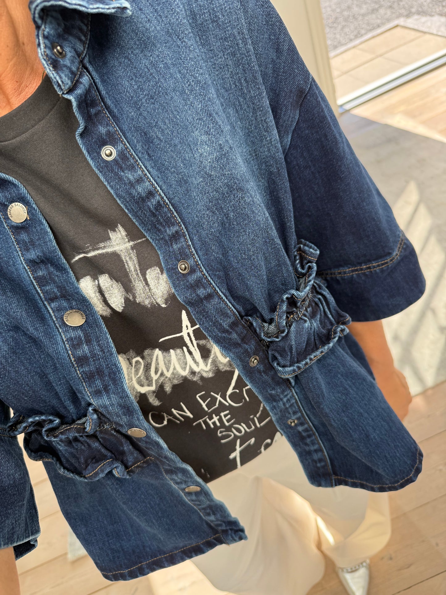 AMBLA BEAUTY T-SHIRT RS