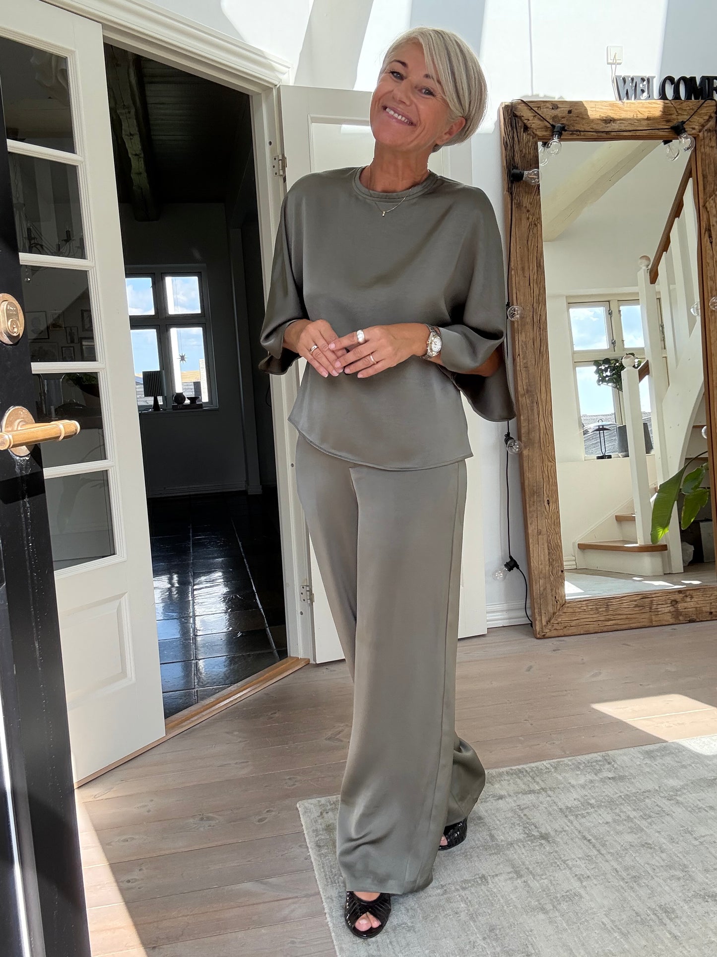 LIORA HEAVY SATEEN BLUSE NN