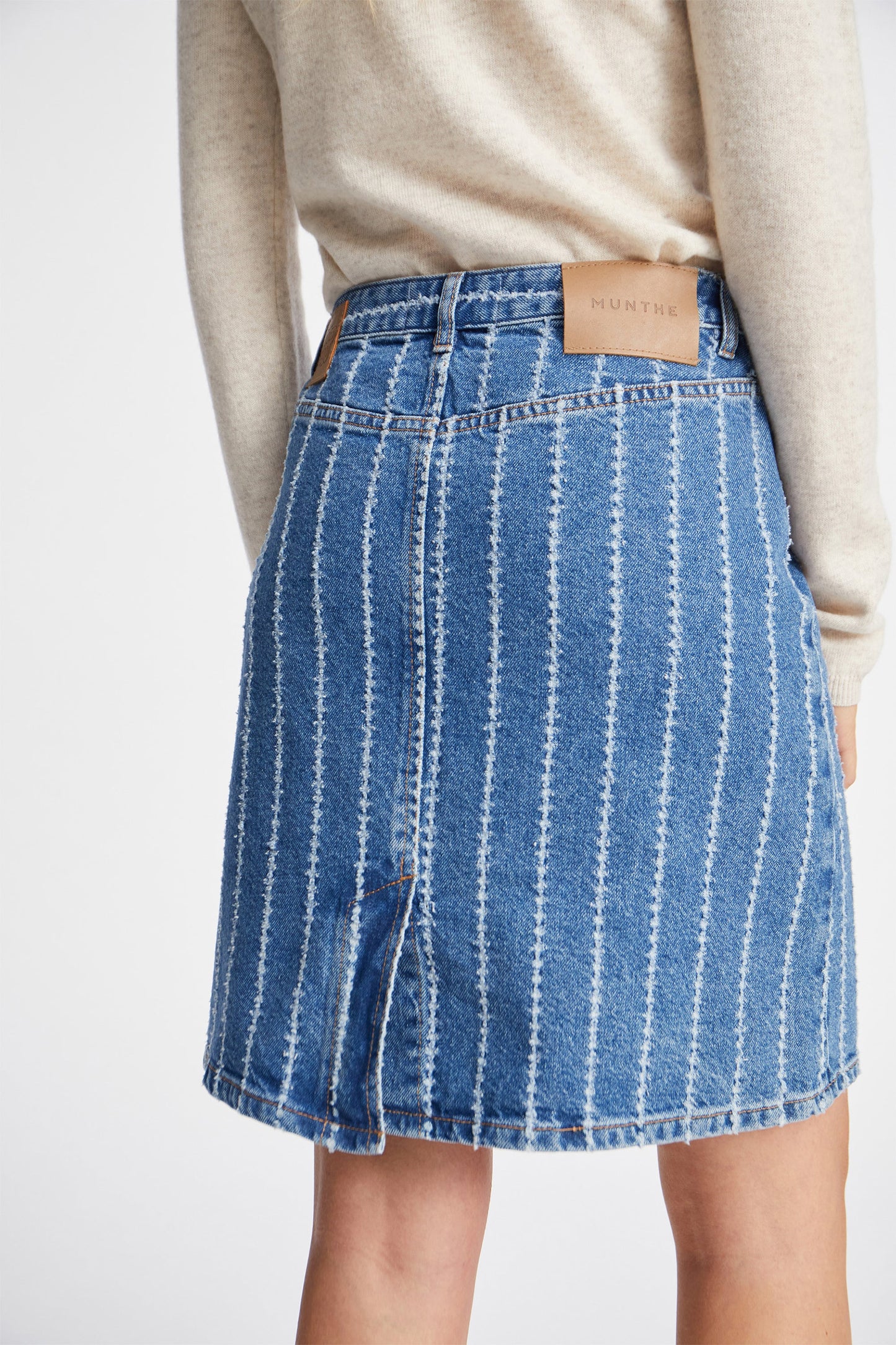 FRUMAH NEDERDEL MUNTHE