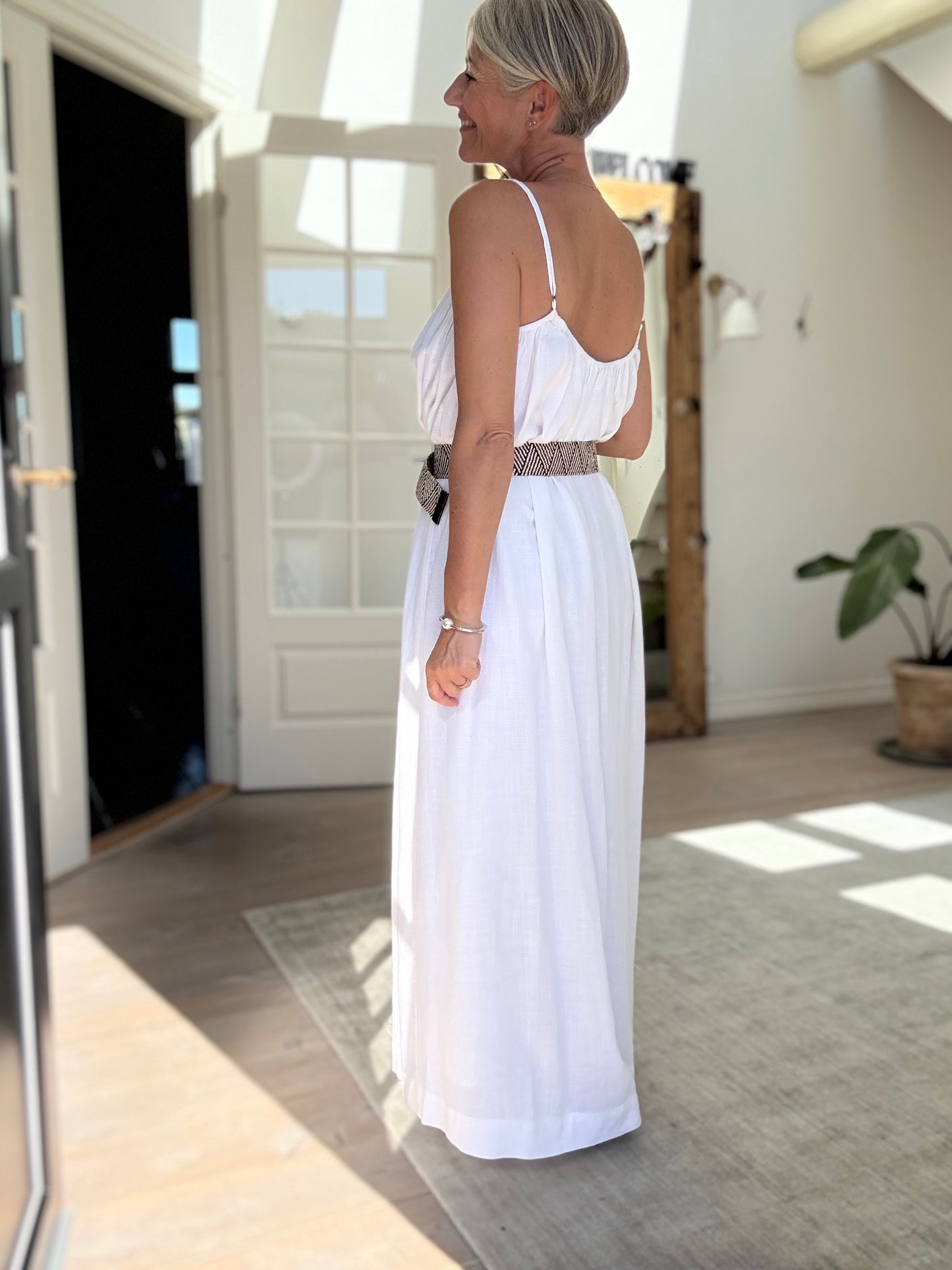 ALLIE SOFT LINEN KJOLE NN