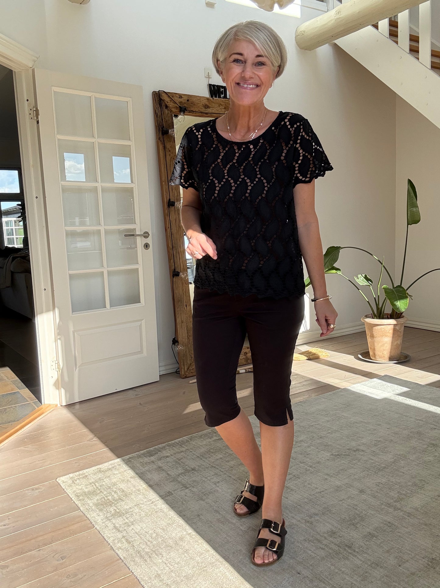 RENATA CAPRI SHORTS PART TWO