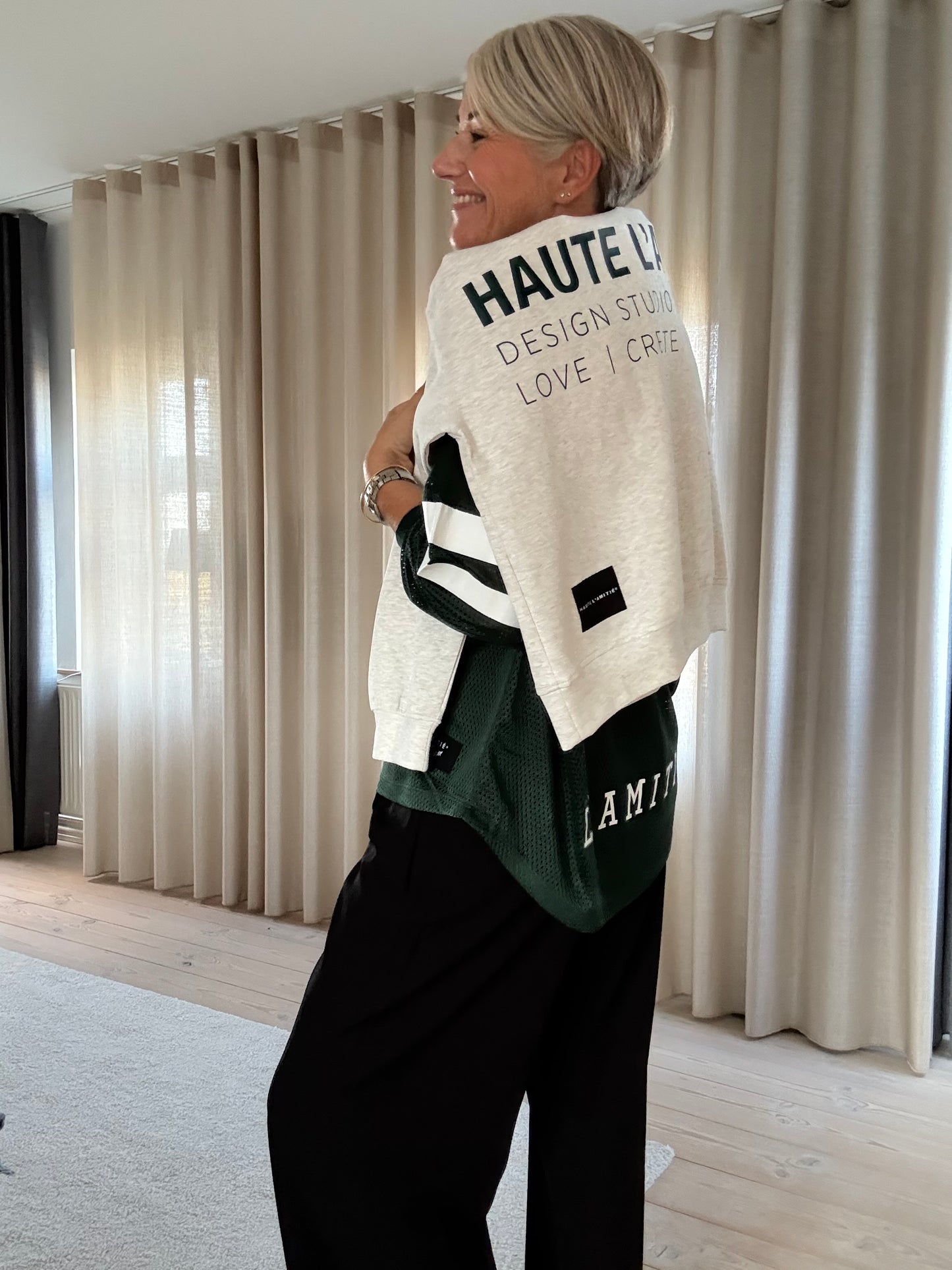 STUDIO LOGO SWEATSHIRT HL