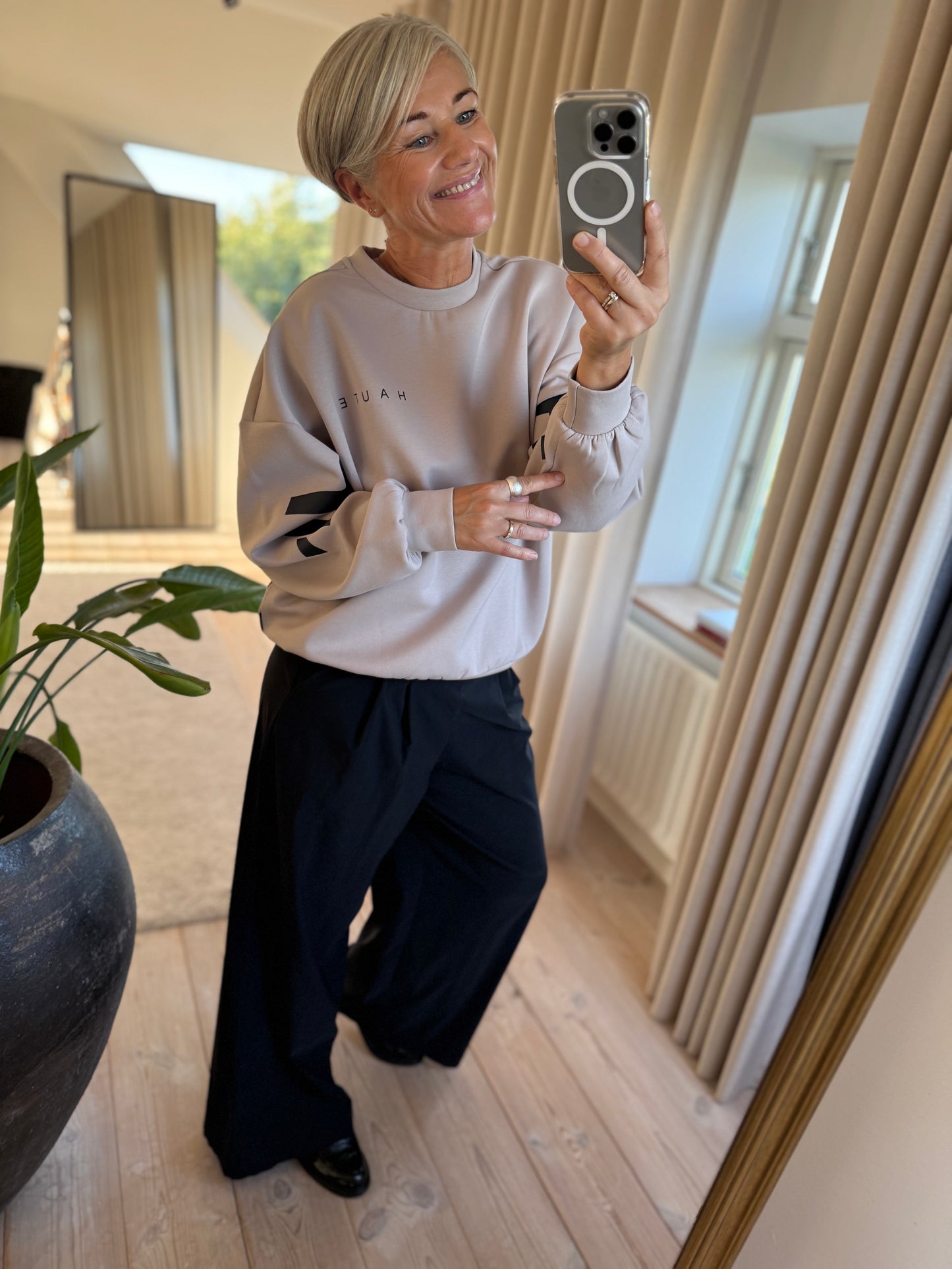 MAXI SPLIT LOGO SWEAT HL