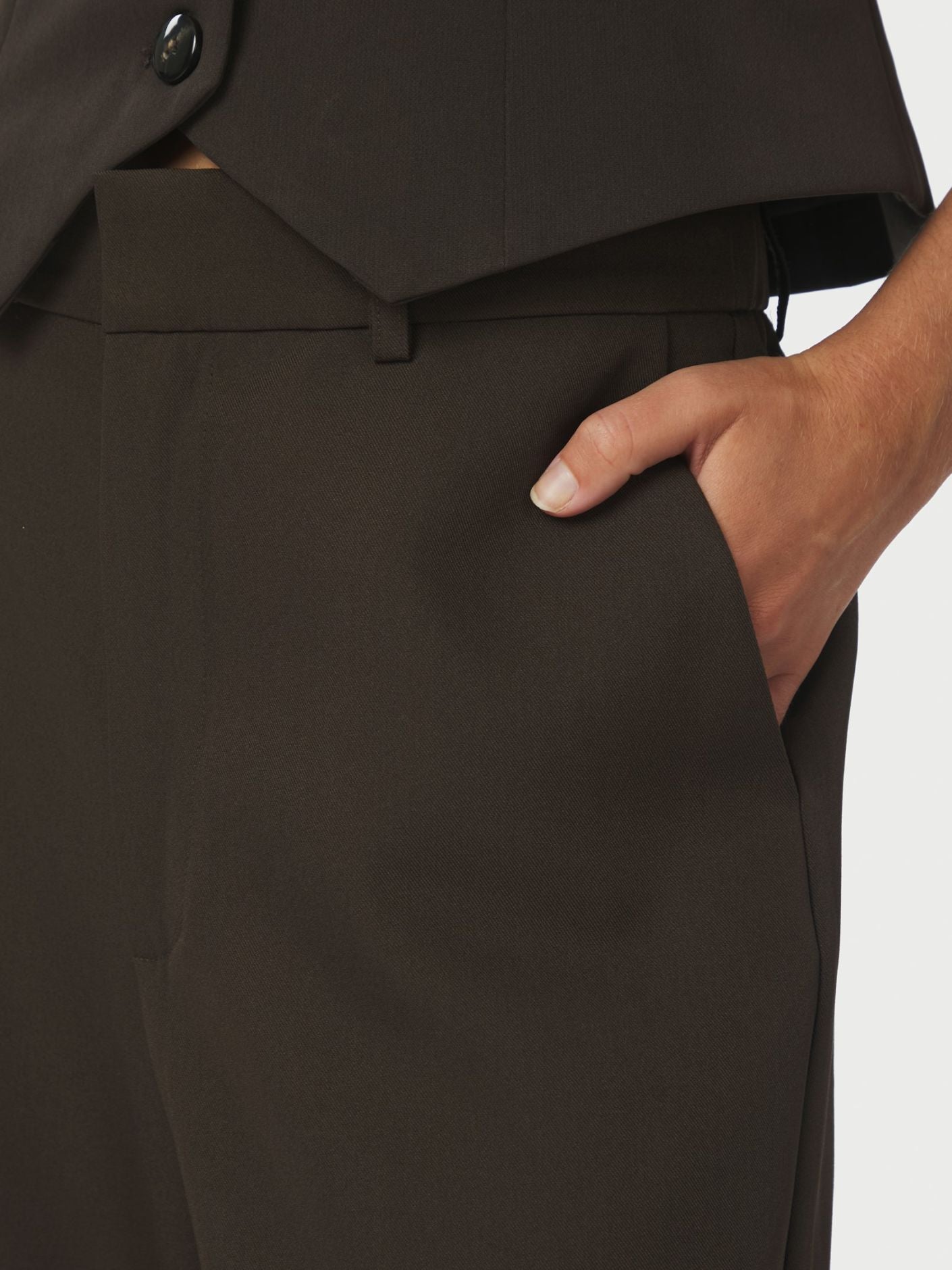 EMMETT STRUCTURE BUKS NN