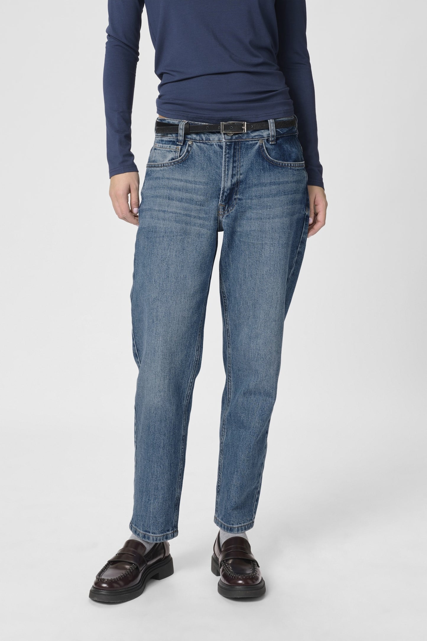 THE MOMMY 139 HIGH TAPERED JEANS MEW
