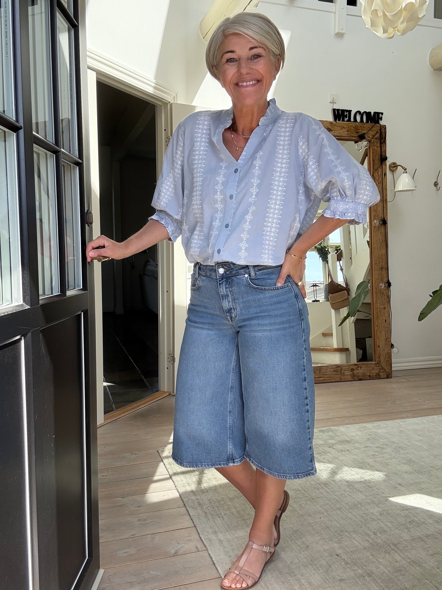 DANGO HIGH X-WIDE SHORTS MEW