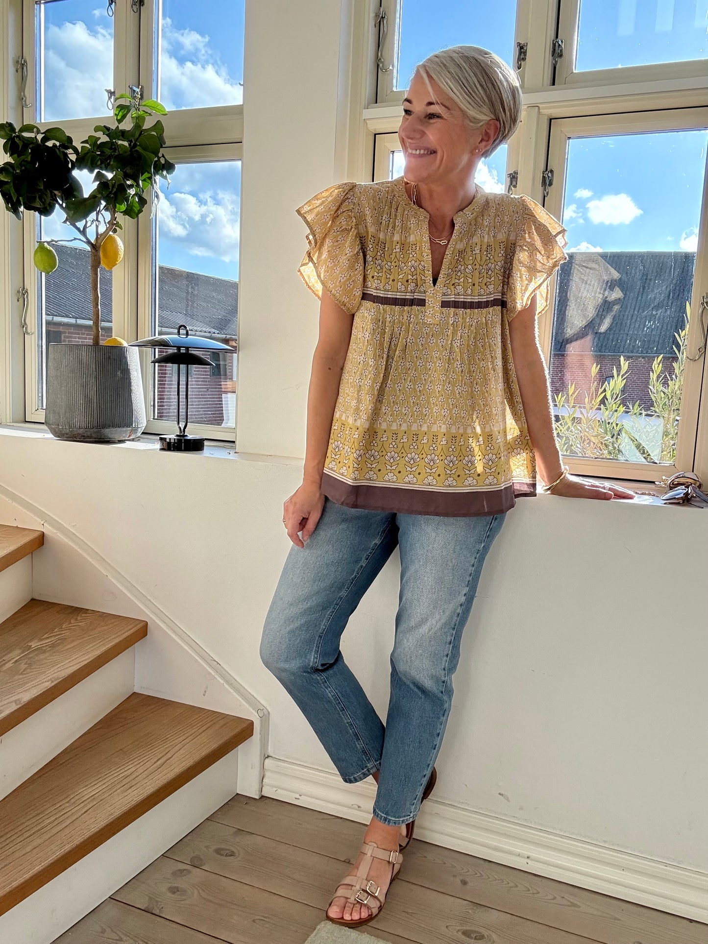 THE MOMMY 139 HIGH TAPERED JEANS MEW