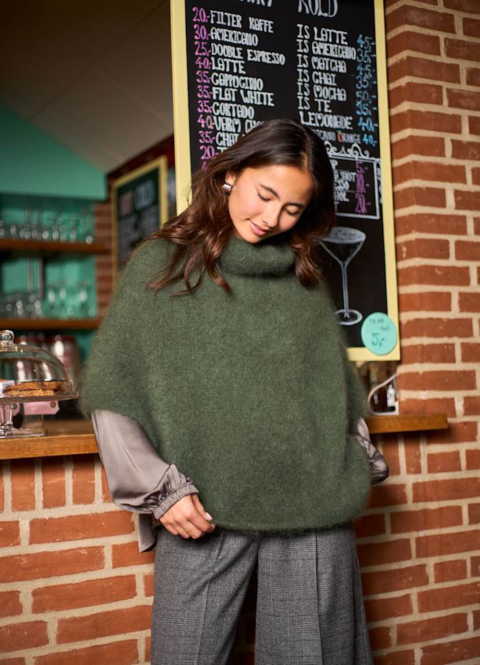 BJOERK ROLL NECK PONCHO BC - LifeStyle Hedensted