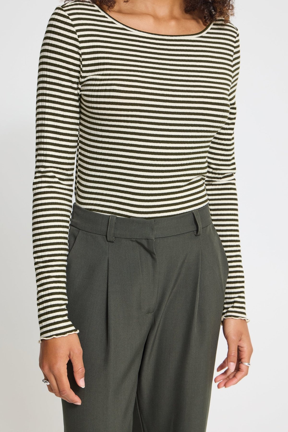 CELLA L/Æ T-SHIRT ICHI (174) - LifeStyle Hedensted