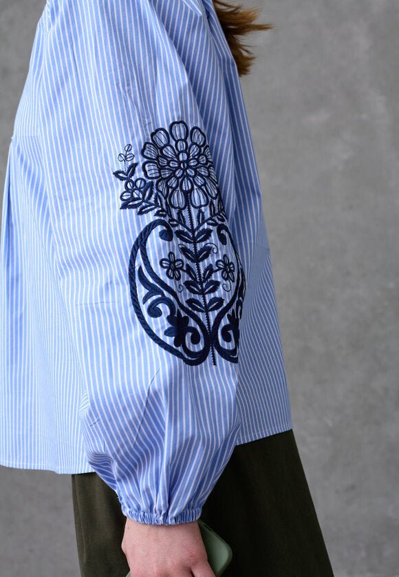 LOVE1529 SKJORTE M. BRODERI L&D - LifeStyle Hedensted