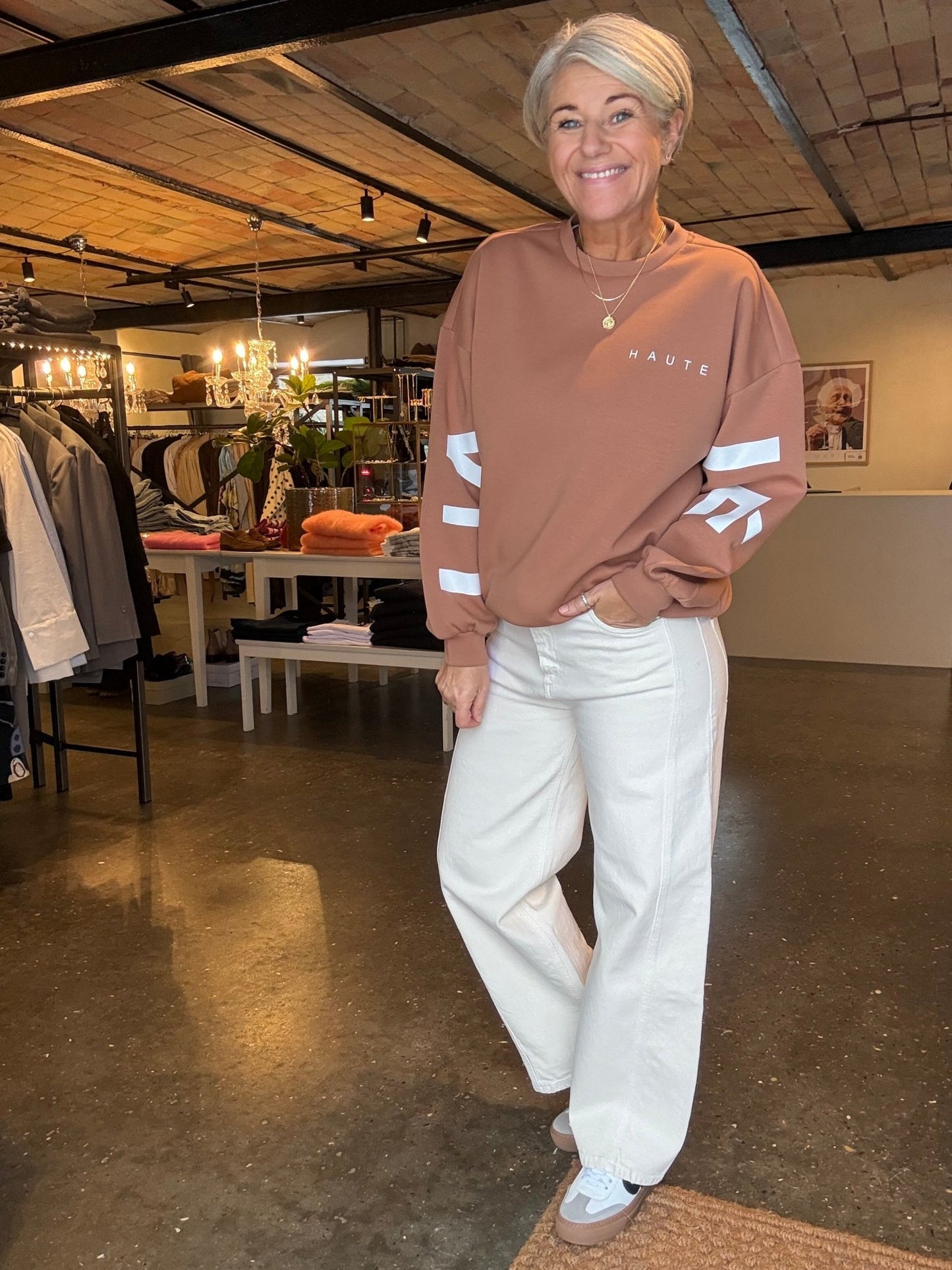 MAXI SPLIT LOGO SWEAT HL - LifeStyle Hedensted