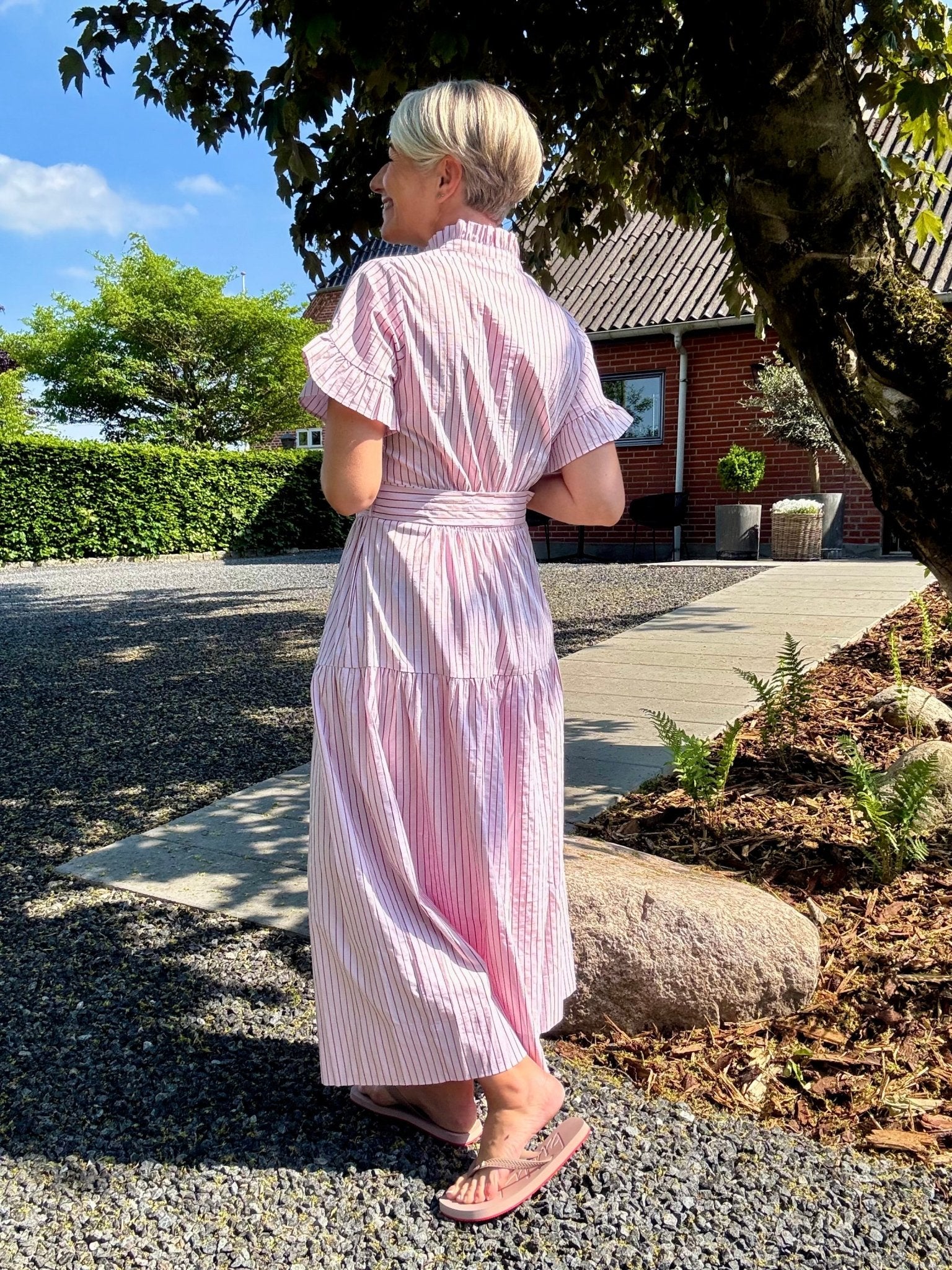 NESSIE STRUCTURE STRIPE KJOLE NN - LifeStyle Hedensted