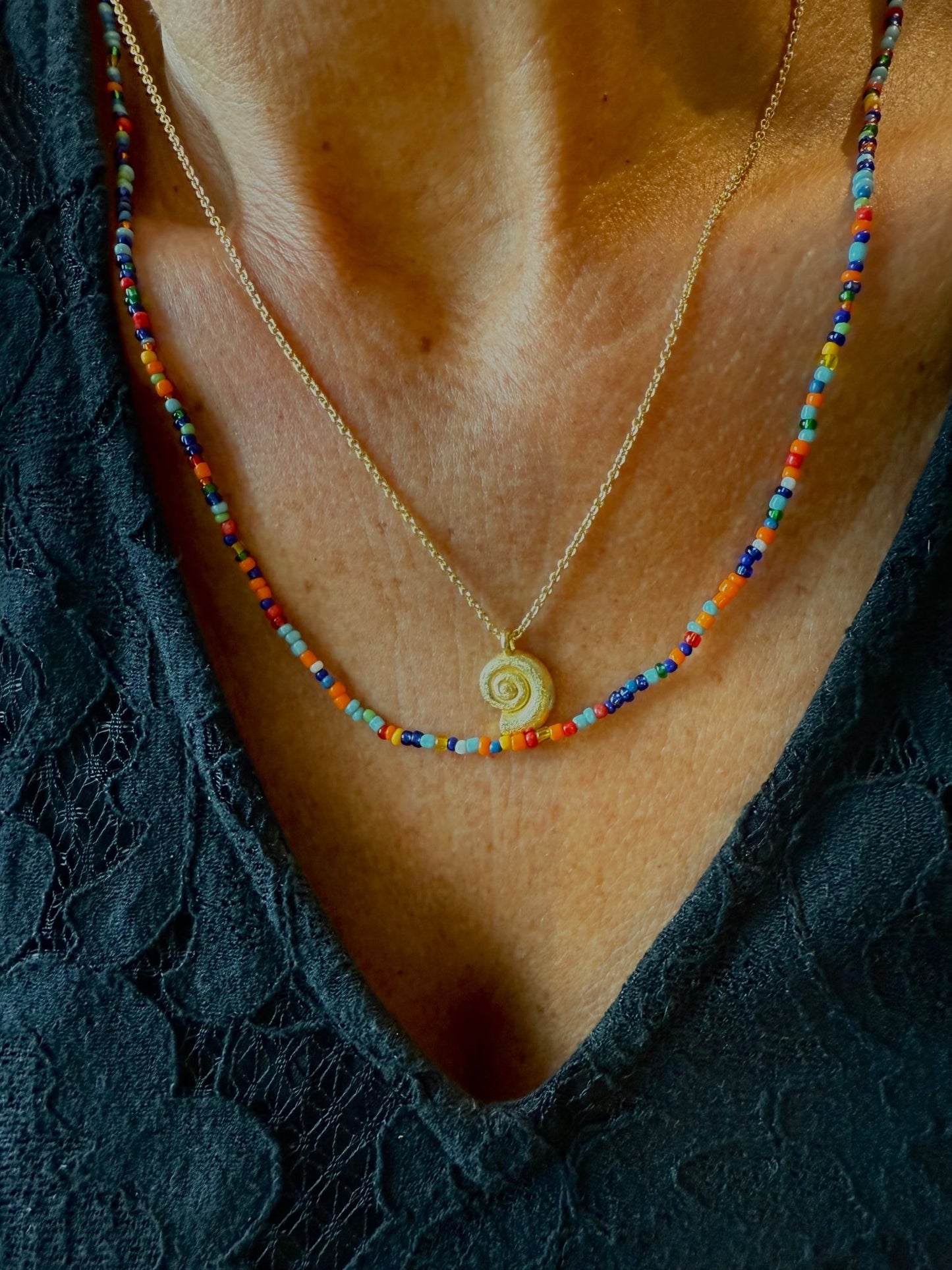 Nila Multi Perlehalskæde - LifeStyle Hedensted