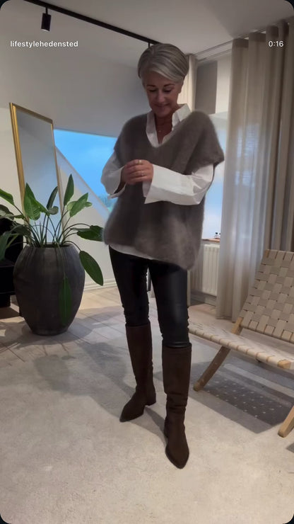 BJOERK STRIKKET V-NECK VEST BC