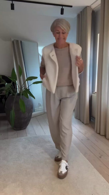 ANJANNA TEDDY VEST NN