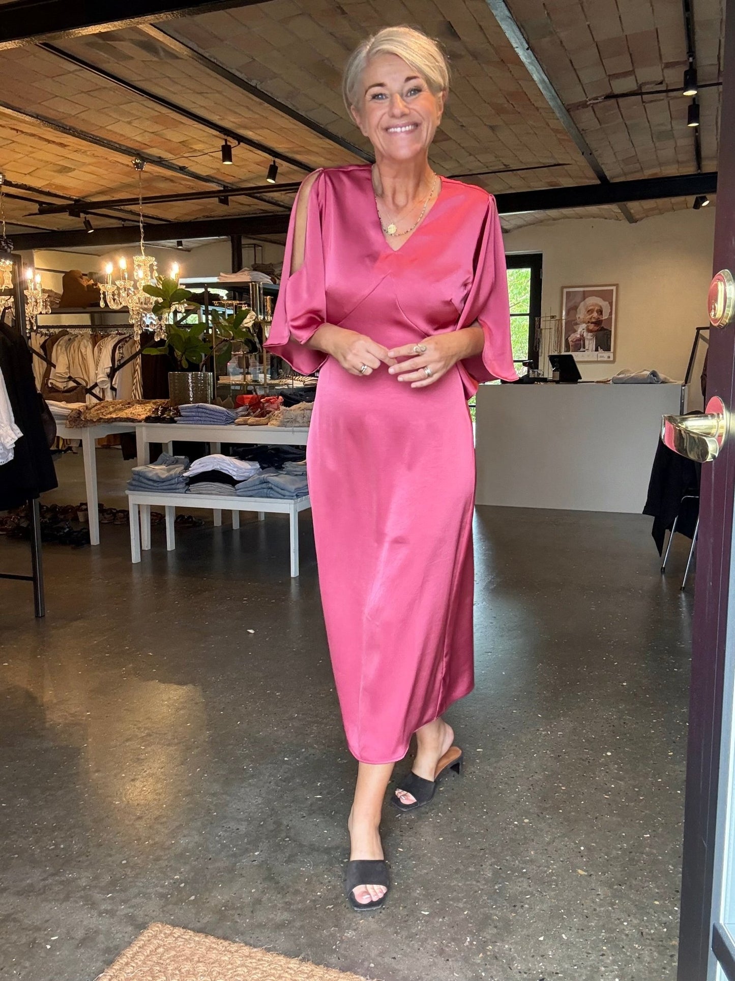 REMARA HEAVY SATEEN KJOLE NN - LifeStyle Hedensted