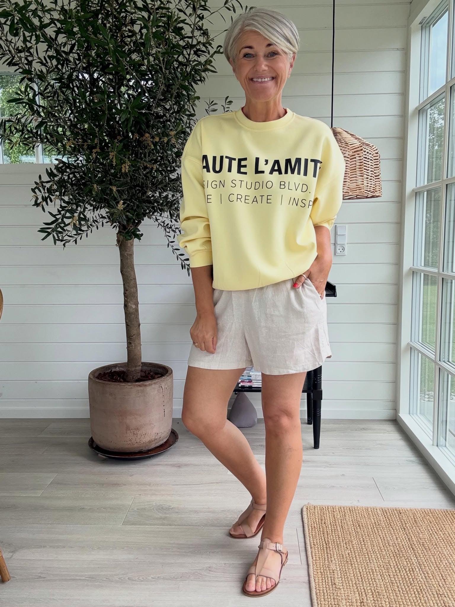 STUDIO LOGO SWEATSHIRT HL - LifeStyle Hedensted
